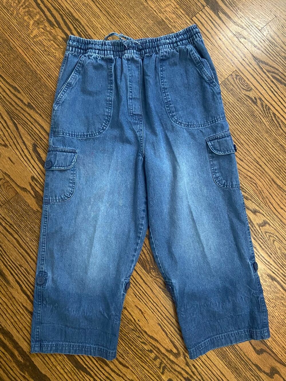 CW Classics pull on roll tab denim capris